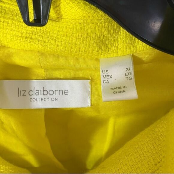 Liz Claiborne Women’s Zip Up Closing Neon Color Jacket - Picture 2 of 5